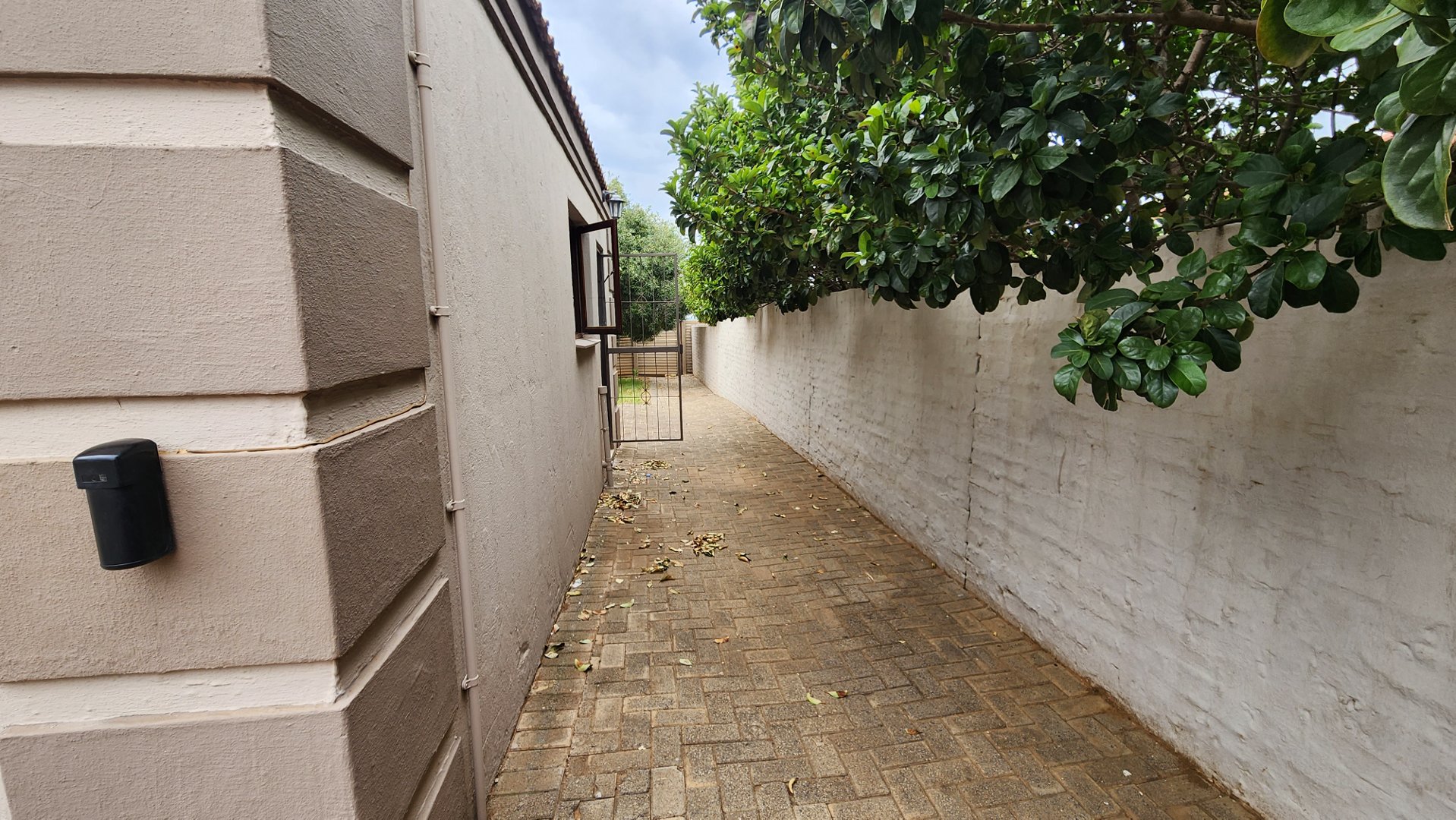 2 Bedroom Property for Sale in Langenhovenpark Free State